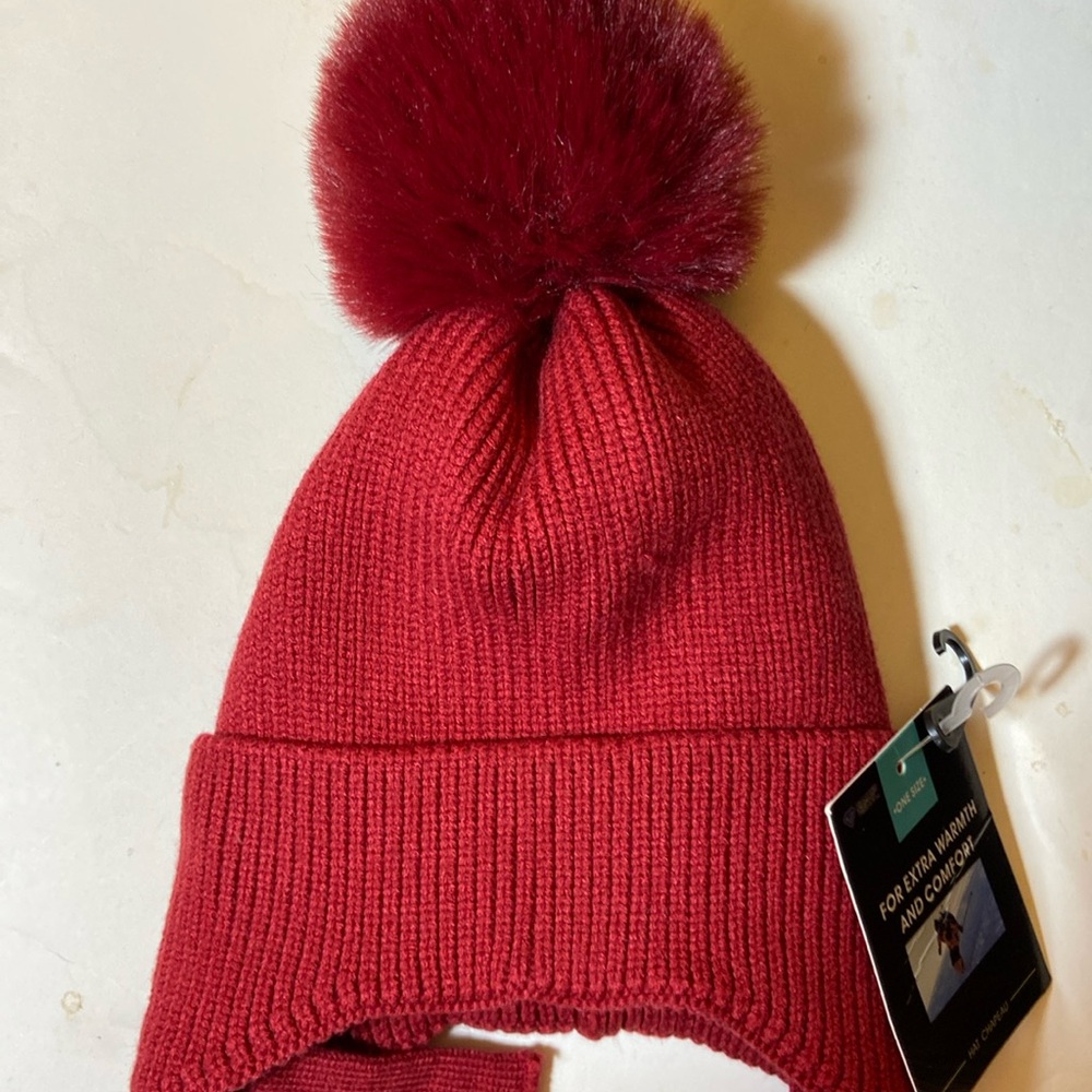 Beanie pom-pom hat extra worms and comfort knit acrylic bordeaux New